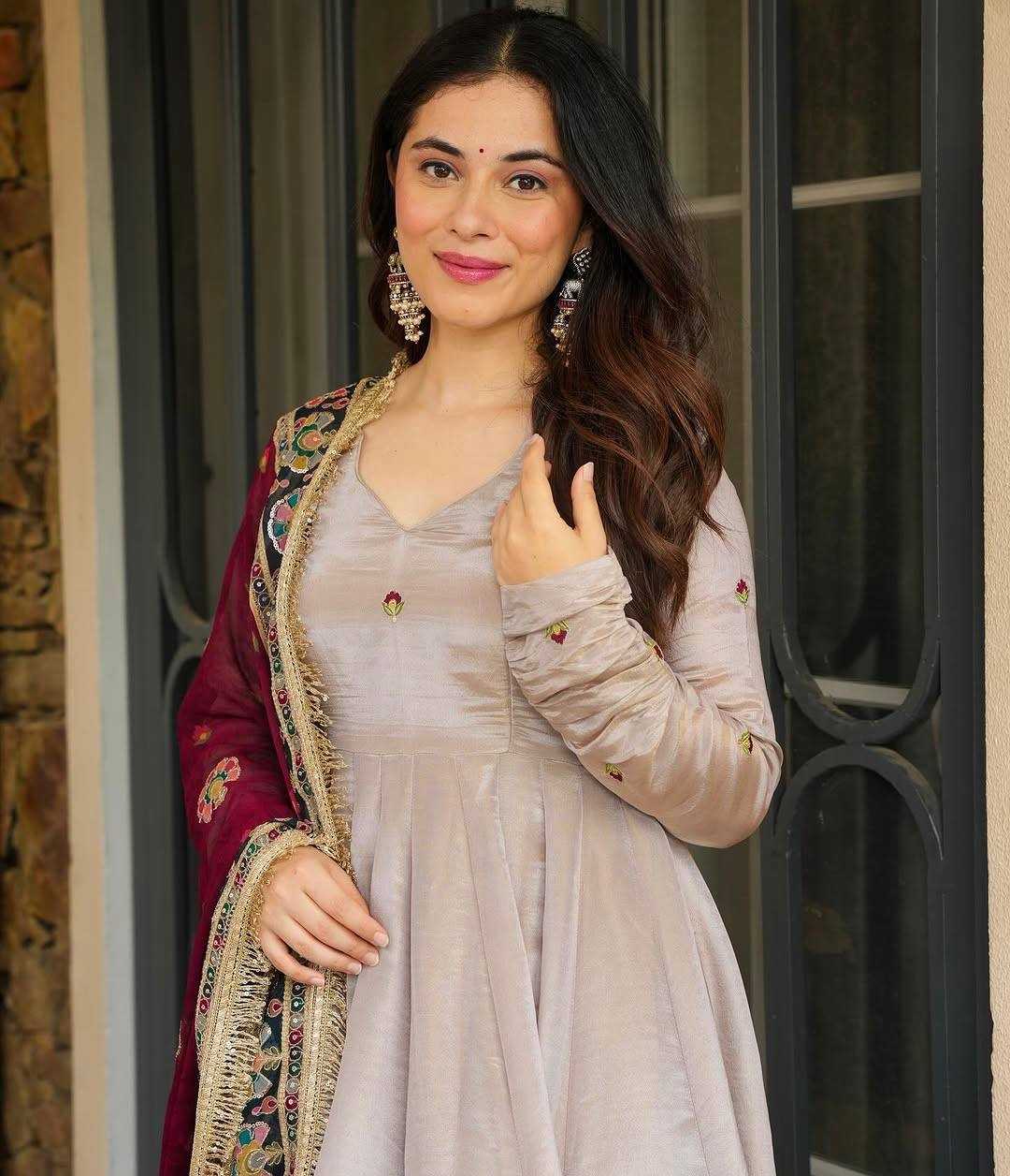 Ynf Crepe RIN197 4977 4977 Suits & Dresses Wholesale Party wear suits Bridal Suits Designer Suits Manufacturer