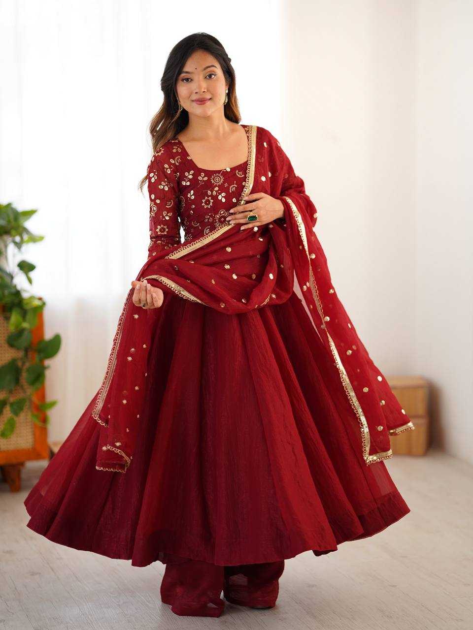 Ynf Crunchi KESH499 5290 Gowns Wholesale Party Wear Gowns Designer Gowns Manufacturer