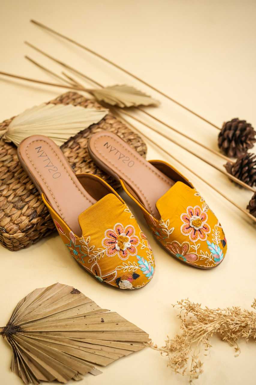 Ynf Fancy RIN188 Juti5 Women Ethnic Footwear Wholesale Designer Juttis Casual Ethnic Footwear Manufacturer