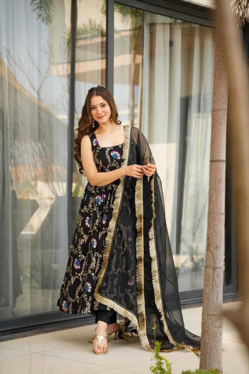 Ynf Faux Georgette RIN157 162 Gowns Plus Size Collections Wholesale Party Gowns Georgette Gown Black Gown Manufacturer