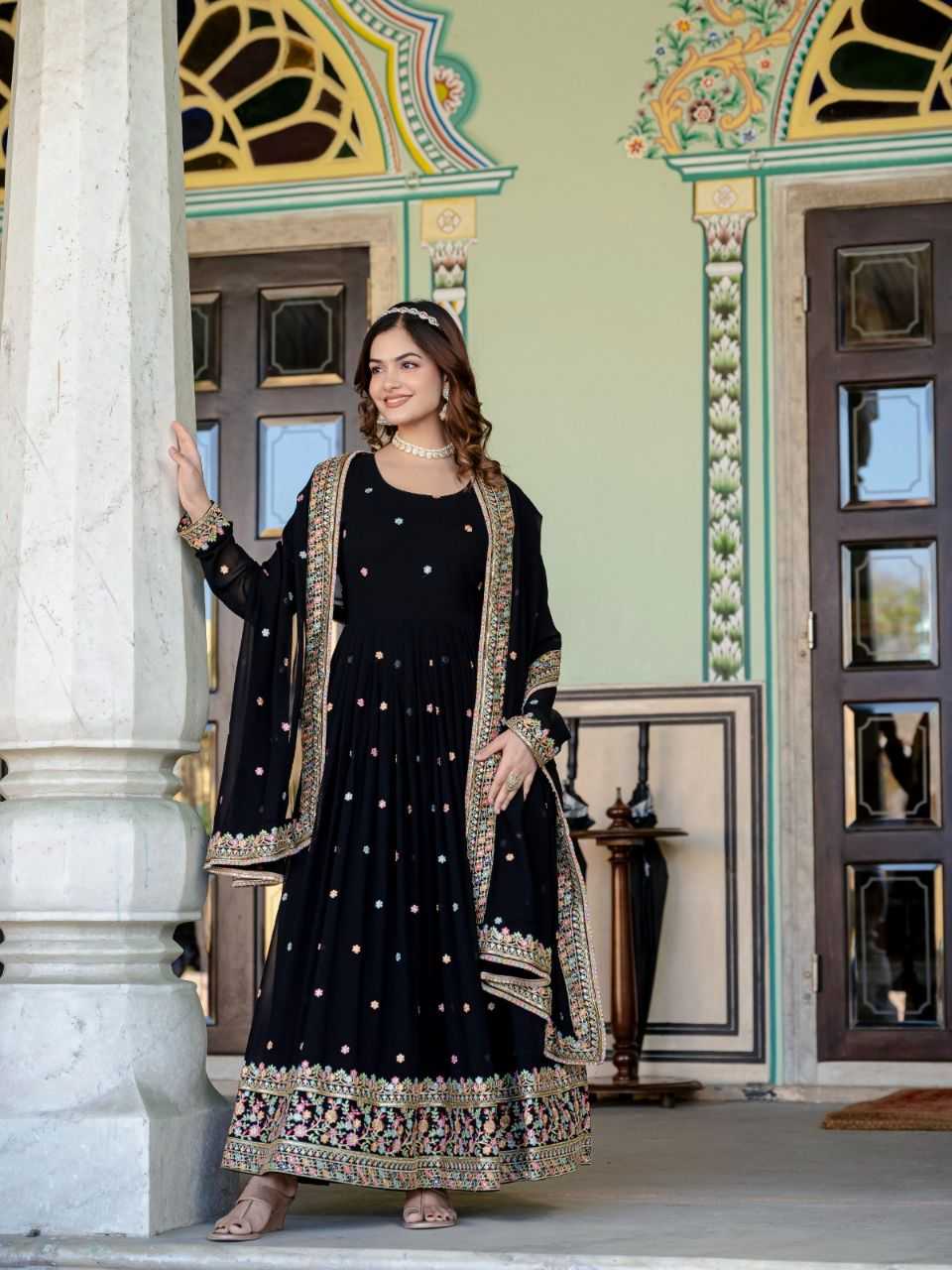 Ynf Georgette KESH507 1020 Gowns Wholesale Embroidery Gowns Georgette Gown Black Gown Manufacturer