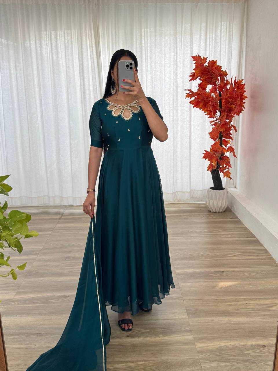 Ynf Georgette KESH513 432 Gowns Wholesale Fancy Gowns Party Wear Gowns Designer Gowns Manufacturer