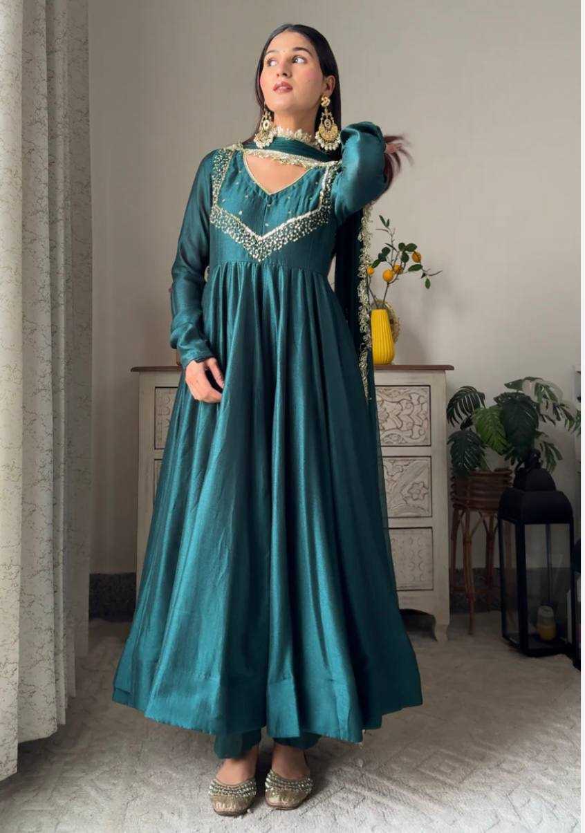 Ynf Georgette KESH523 238 Gowns Wholesale Embroidery Gowns Party Wear Gowns Designer Gowns Manufacturer
