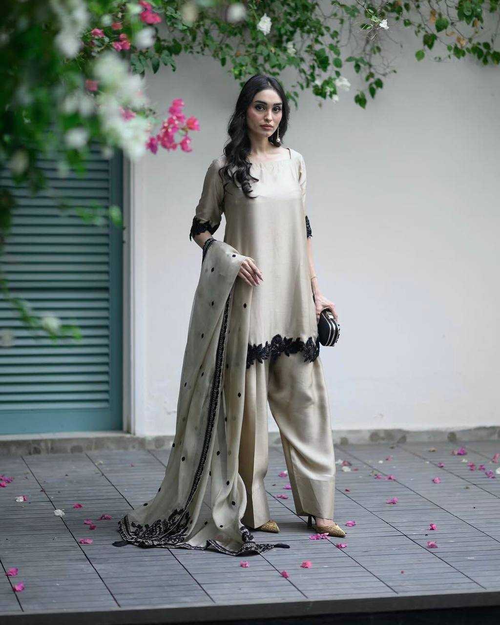 Ynf Georgette KESH523 283 Suits & Dresses Wedding Collections Festive Collections Wholesale Embroidery Suits Georgette Suit Designer Suits Manufacturer
