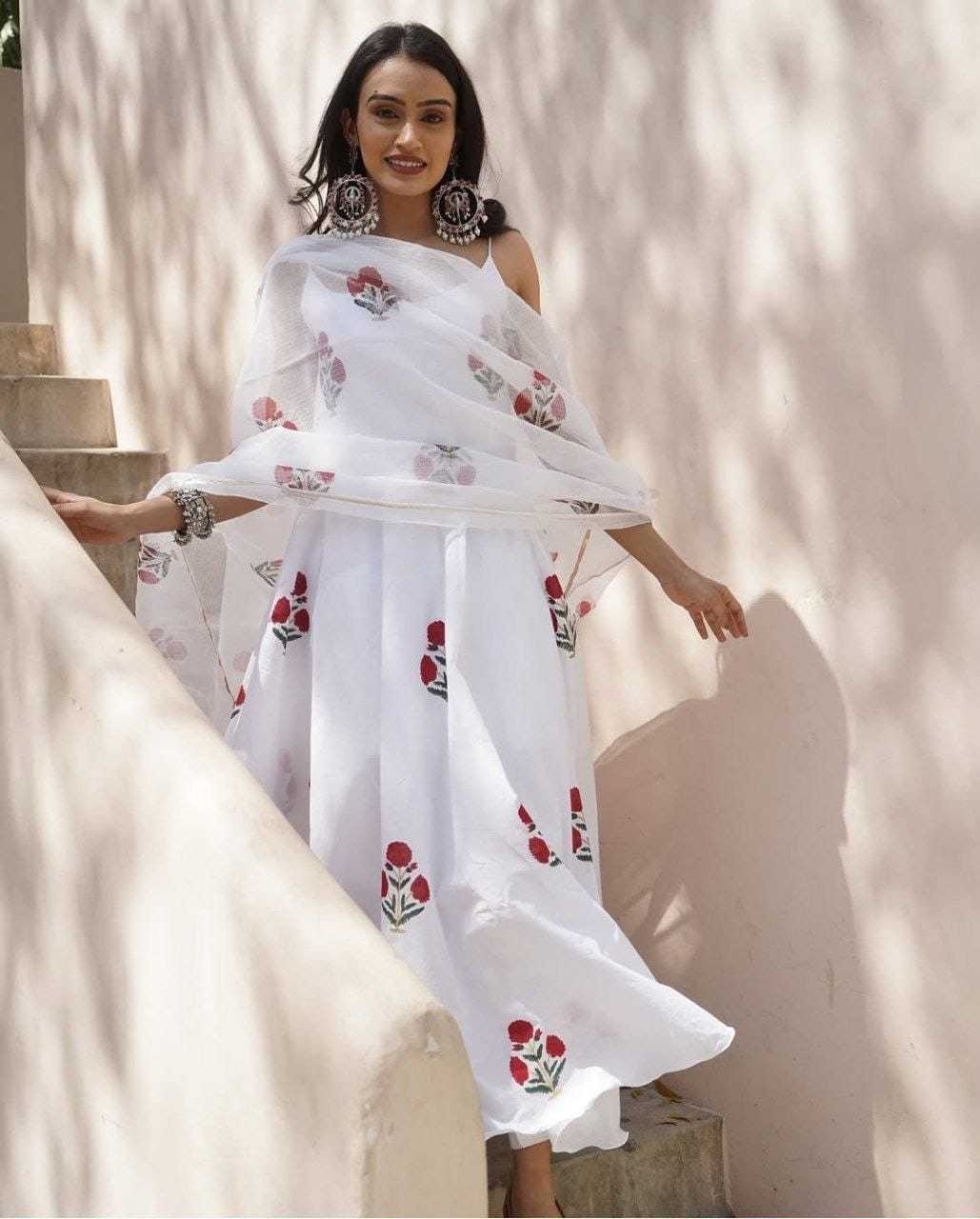 Ynf Georgette RIN157 213 Gowns Festive Collections Plus Size Collections Wholesale Georgette Gown White Gown Onam Collections Manufacturer