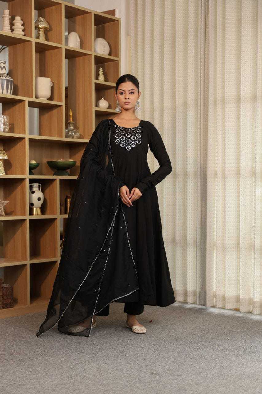 Ynf Georgette RIN157 2141 Gowns Plus Size Collections Wholesale Party Gowns Georgette Gown Black Gown Manufacturer