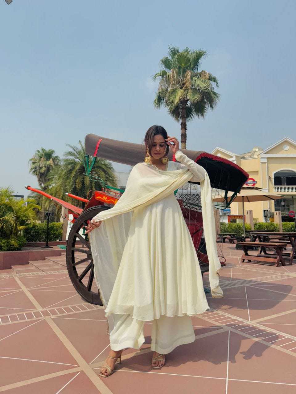 Ynf Georgette RIN157 2156 Gowns Festive Collections Plus Size Collections Wholesale Georgette Gown Gown With Dupatta Onam Collections Manufacturer