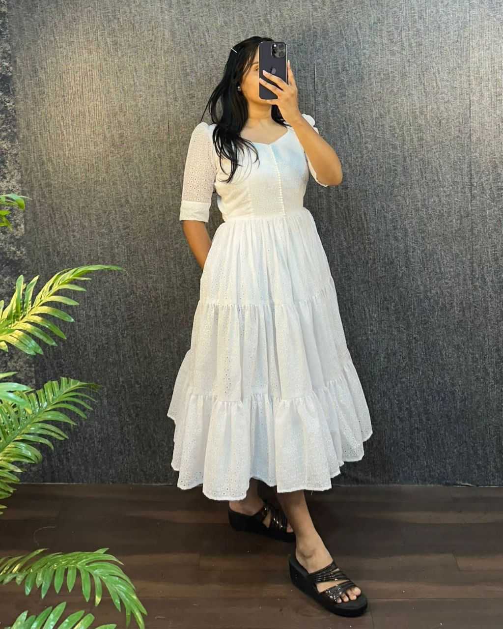 Ynf Hakoba RIN102 109 Gowns Wedding Collections Festive Collections Wholesale Fancy Gowns Party Gowns Party Wear Gowns Manufacturer