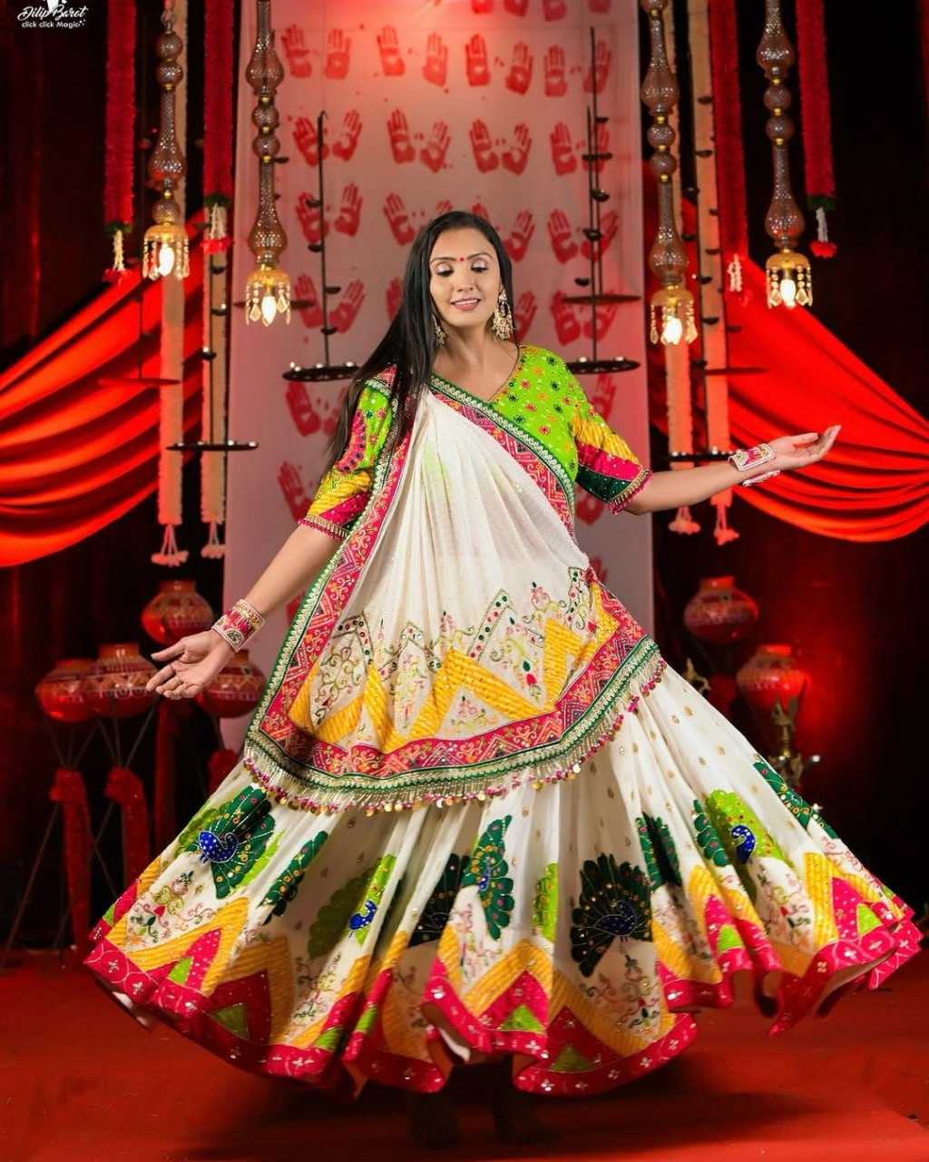 Ynf Heavy Maslin Cotton RIN207 1553 Festive Collections Wholesale Navratri Chaniya Choli Manufacturer
