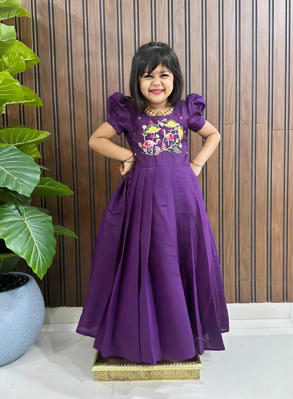 Ynf Heavy Roman Silk RIN161 finish Kids Wear Wholesale Kids Gown Embroidered Frock Manufacturer