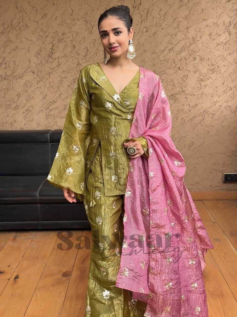 Ynf Jimmy Choo KESH499 023 Kurti Wholesale Casual Kurtis Workwear Kurtis Embroidered Kurtis Manufacturer