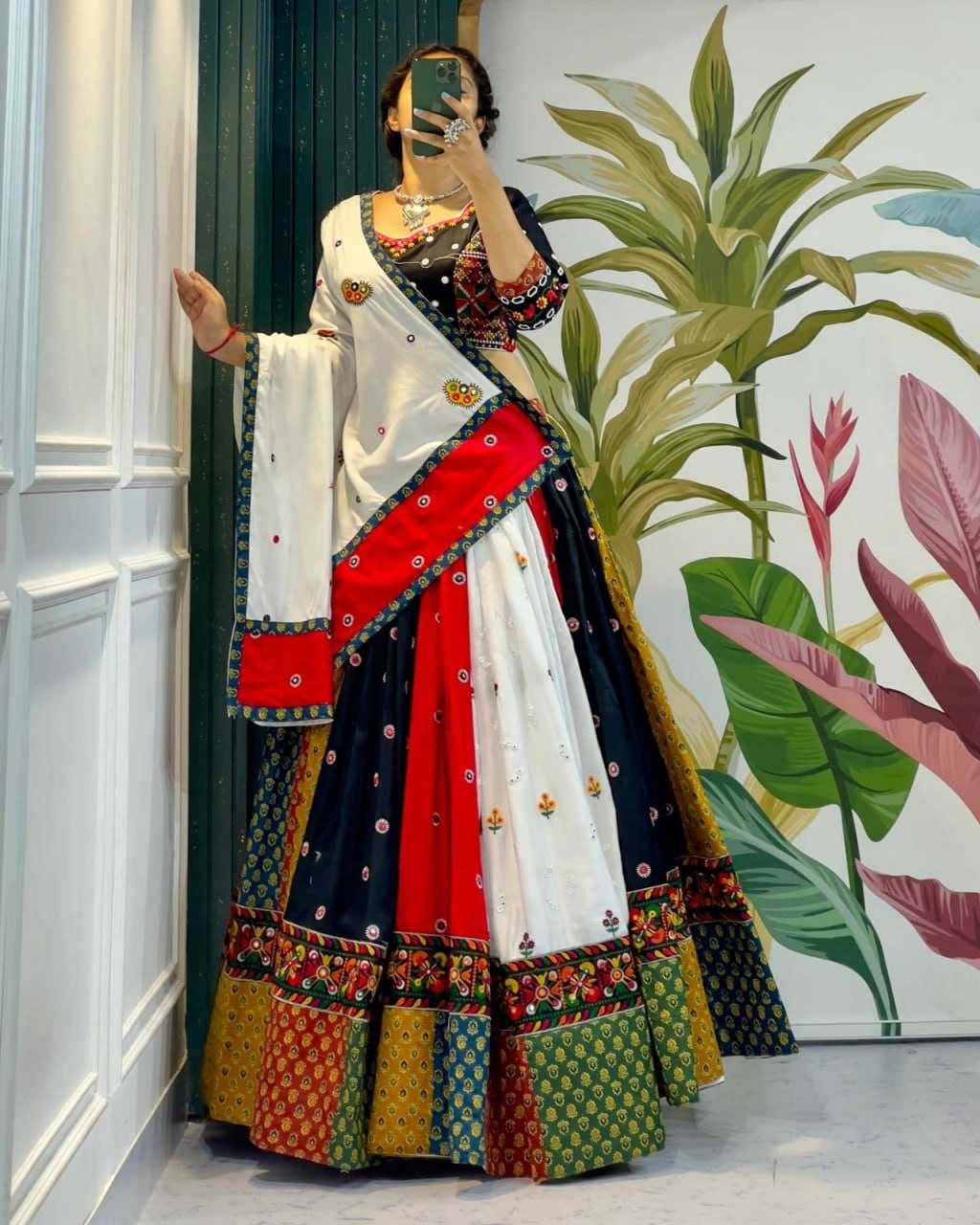 Ynf Muslin Cotton RIN207 1542 Lehengas Wholesale Printed Lehenga Mirror Work Lehenga Manufacturer