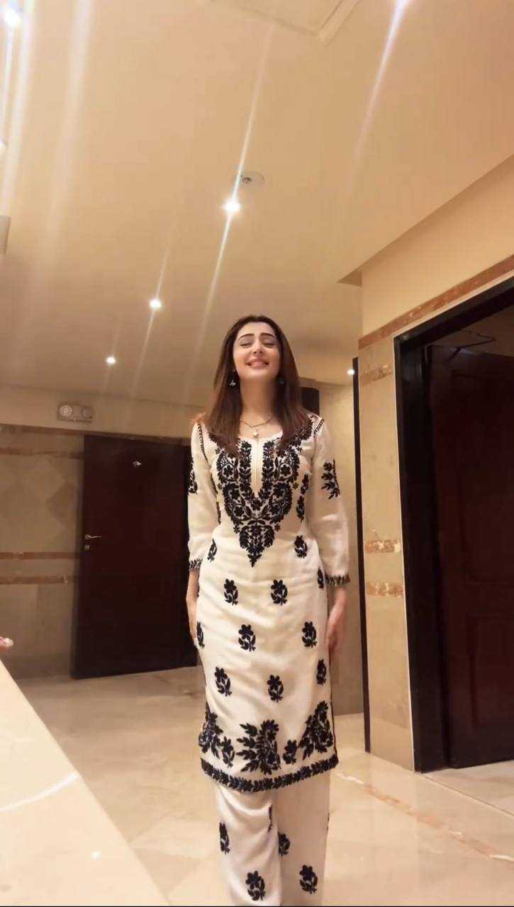 Ynf Muslin RIN110 376 Kurti Wholesale Embroidered Kurtis Kurti With Palazzo Manufacturer