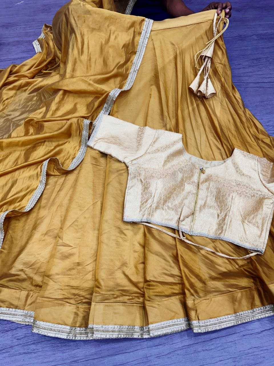 Ynf Organza Silk KESH527 ctw golden 1 Lehengas Wholesale Designer Lehenga Traditional Lehenga Golden Lehenga Manufacturer