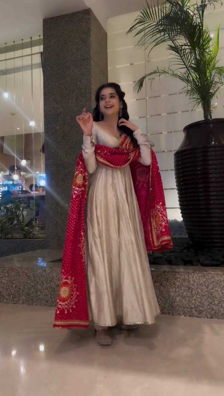 Ynf Premium Roman Silk KESH499 3131 Gowns Wholesale Fancy Gowns Party Gowns Long Gowns Manufacturer