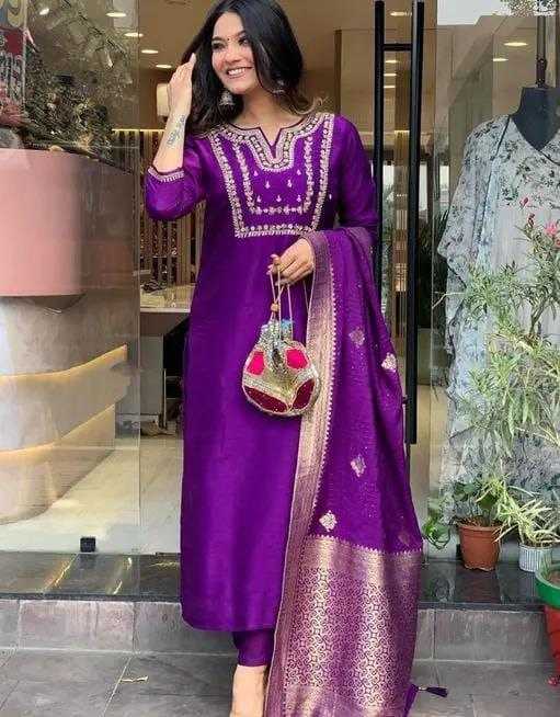 Ynf Rayon KESH517 K4 Suits & Dresses Wholesale Embroidery Suits Party wear suits Silk Suits Manufacturer