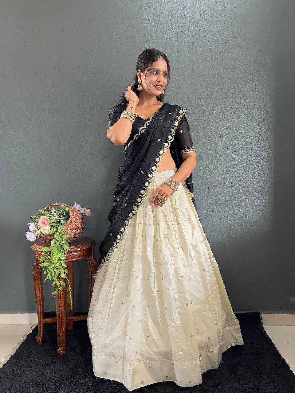 Ynf Tissue Silk KESH554 Kalini Lehengas Wholesale Embroidered Lehenga Manufacturer