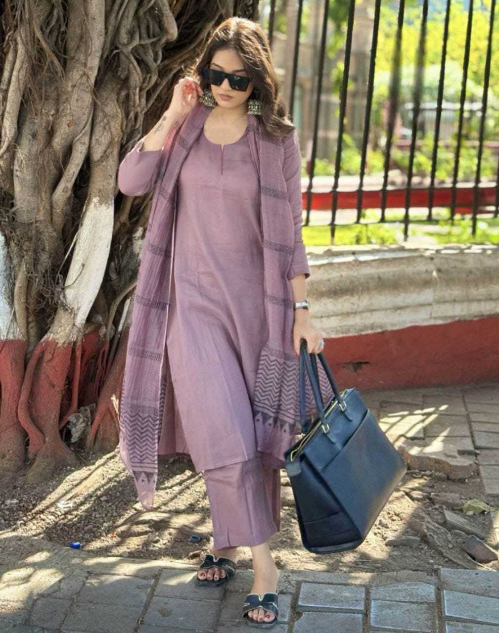 Ynf Viscose RIN222 BS-92 Suits & Dresses Wholesale Party wear suits Designer Suits Casual Dresses Manufacturer