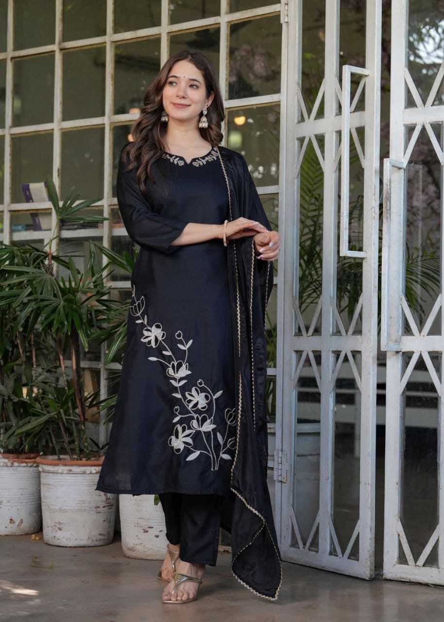 Ynf Viscose RIN222 SI-220 Suits & Dresses Wholesale Embroidery Suits Party wear suits Designer Suits Manufacturer