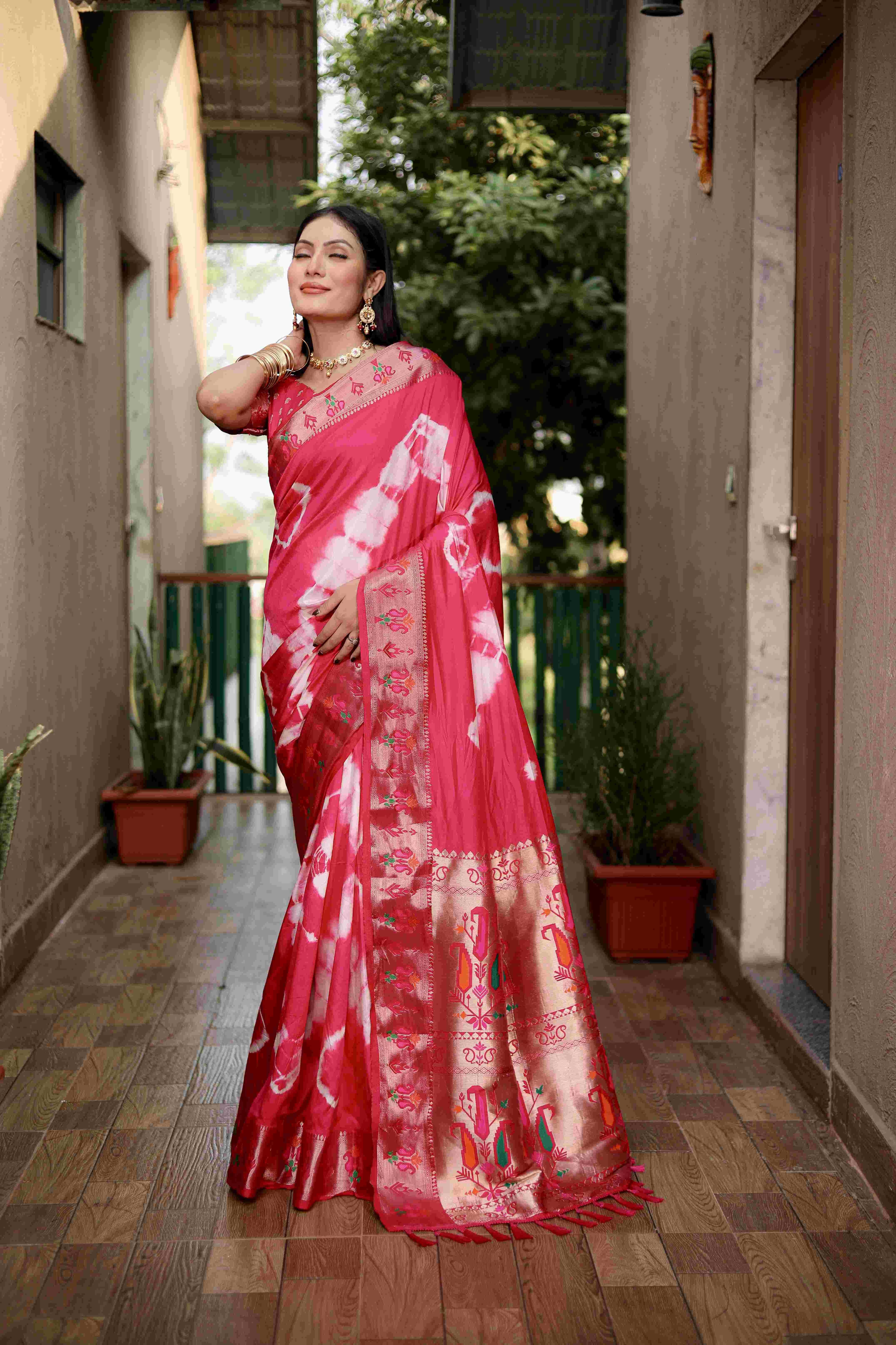 Ynf Paithani Silk RIN183 VATIKA Silk Sarees Wholesale Paithani Sarees Printed Silk Saree Zari Border Silk Sarees Manufacturer
