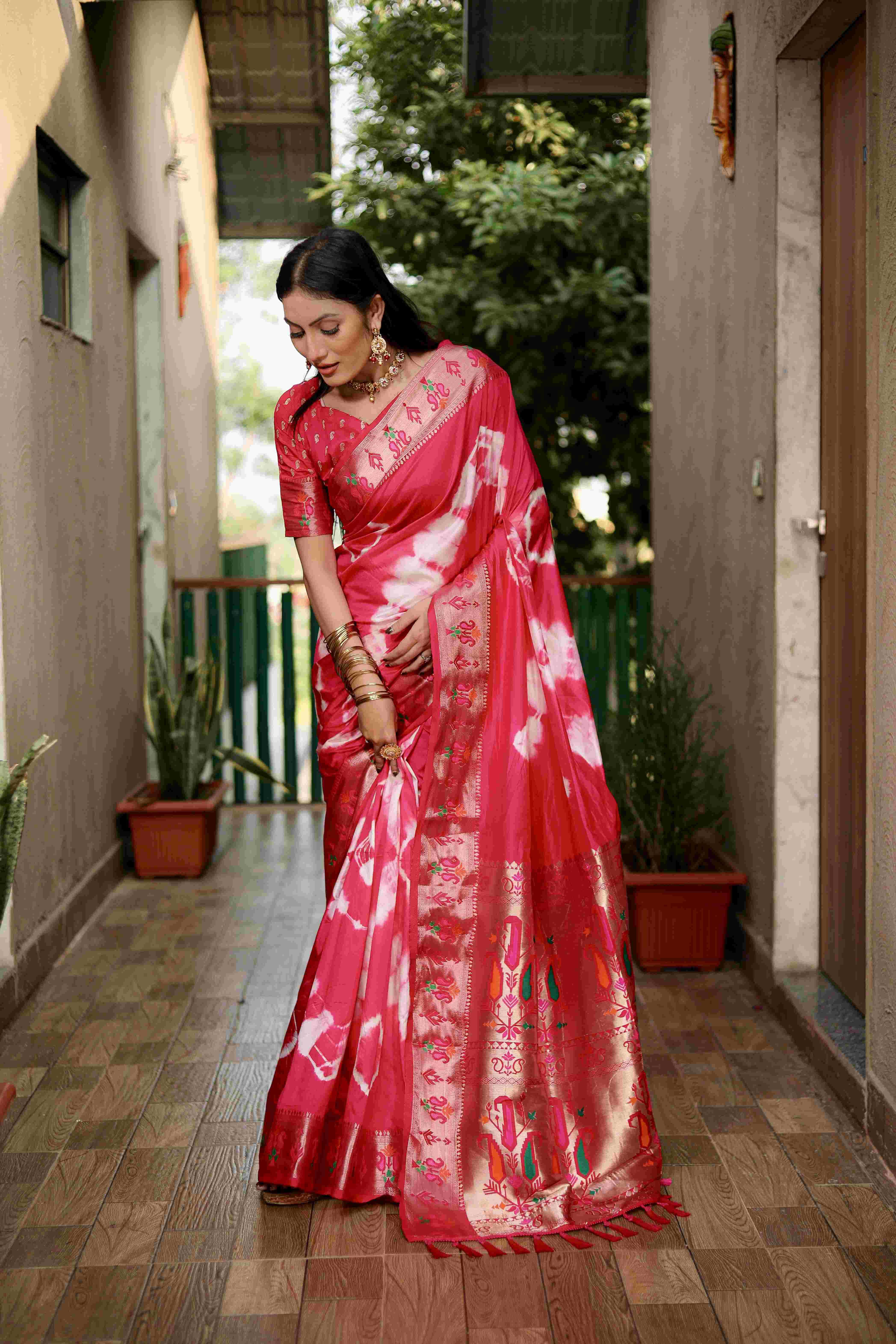 Ynf Paithani Silk RIN183 VATIKA Silk Sarees Wholesale Paithani Sarees Printed Silk Saree Zari Border Silk Sarees Manufacturer