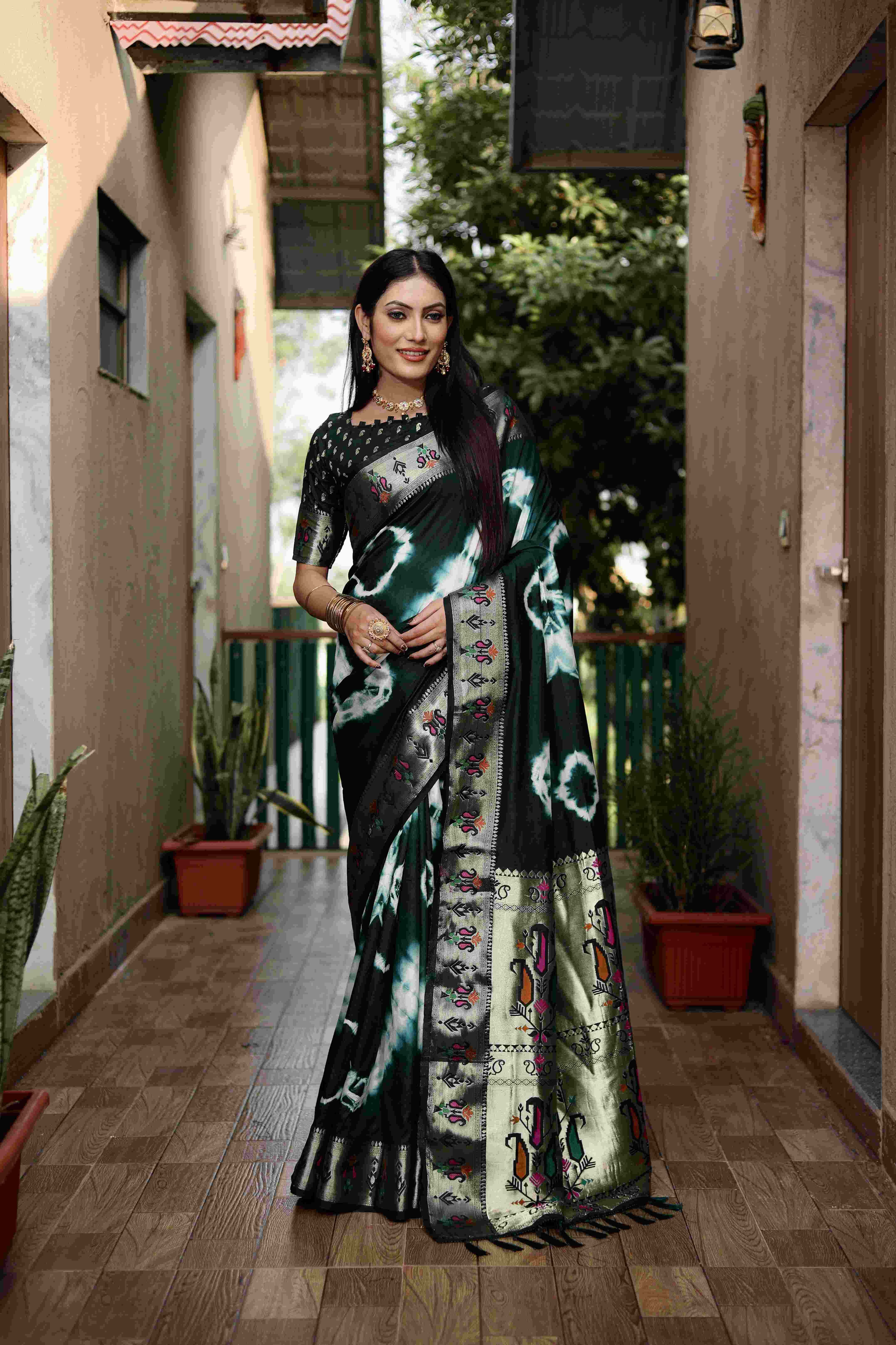 Ynf Paithani Silk RIN183 VATIKA Silk Sarees Wholesale Paithani Sarees Printed Silk Saree Zari Border Silk Sarees Manufacturer