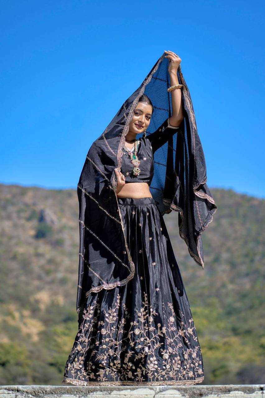 Ynf Heavy Chinnon Silk RIN119 9011 Lehengas Wholesale Traditional Lehenga Embroidered Lehenga Zari Work Lehenga Manufacturer