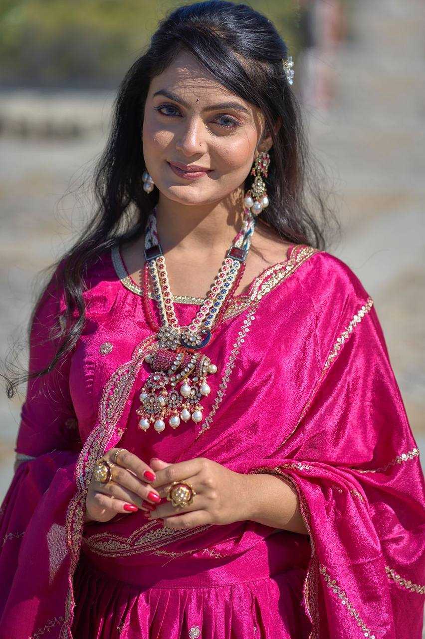 Ynf Heavy Chinnon Silk RIN119 9011 Lehengas Wholesale Traditional Lehenga Embroidered Lehenga Zari Work Lehenga Manufacturer