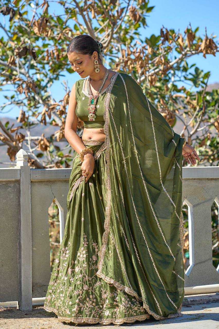 Ynf Heavy Chinnon Silk RIN119 9011 Lehengas Wholesale Traditional Lehenga Embroidered Lehenga Zari Work Lehenga Manufacturer