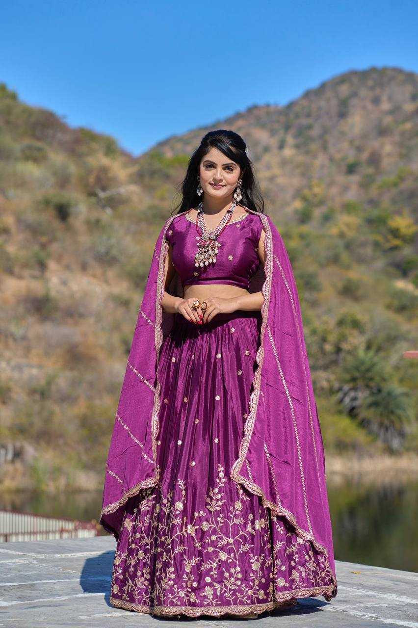 Ynf Heavy Chinnon Silk RIN119 9011 Lehengas Wholesale Traditional Lehenga Embroidered Lehenga Zari Work Lehenga Manufacturer