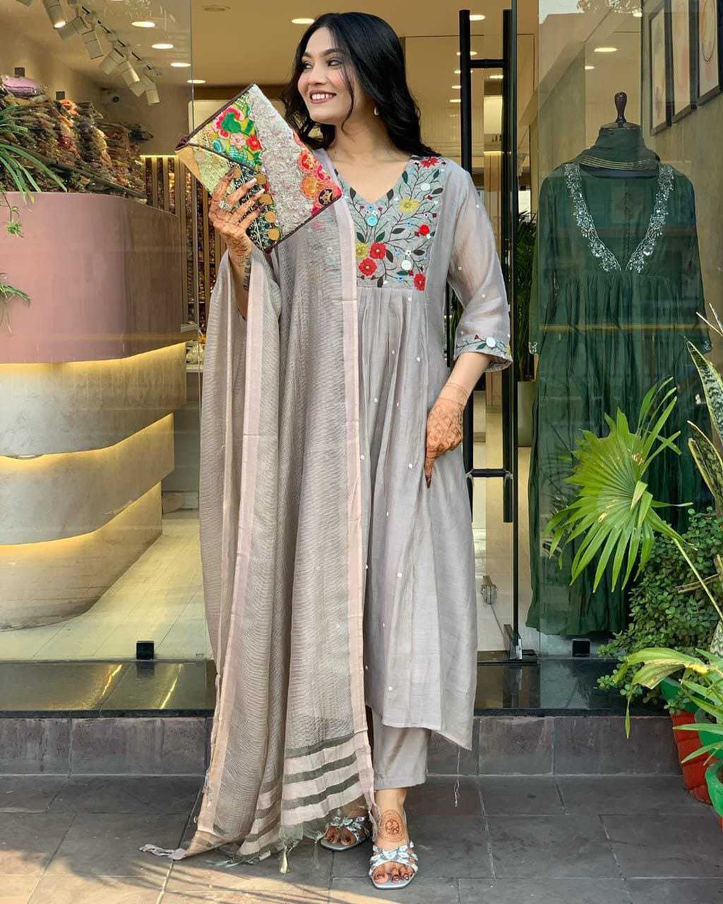 Ynf Chinon Silk RIN222 274 Suits & Dresses Wedding Collections Festive Collections Wholesale Ladies Silk Suit Embroidered Suits Wedding Outfits Manufacturer