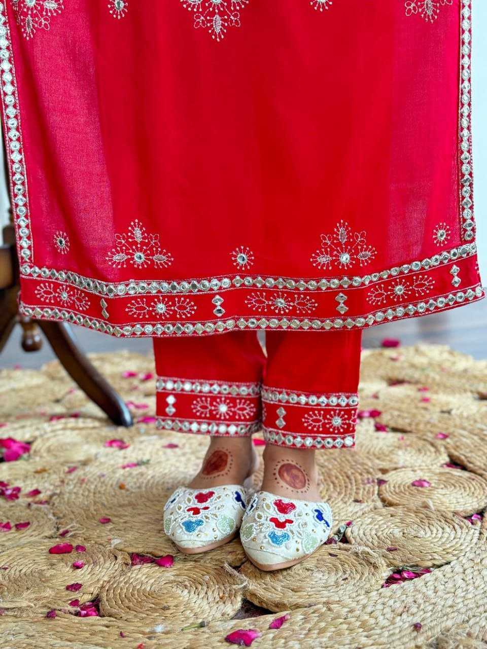 Ynf Cotton KESH495 Gotapati Suits & Dresses Wholesale Ladies Suits Printed Suits Embroidery Suits Manufacturer