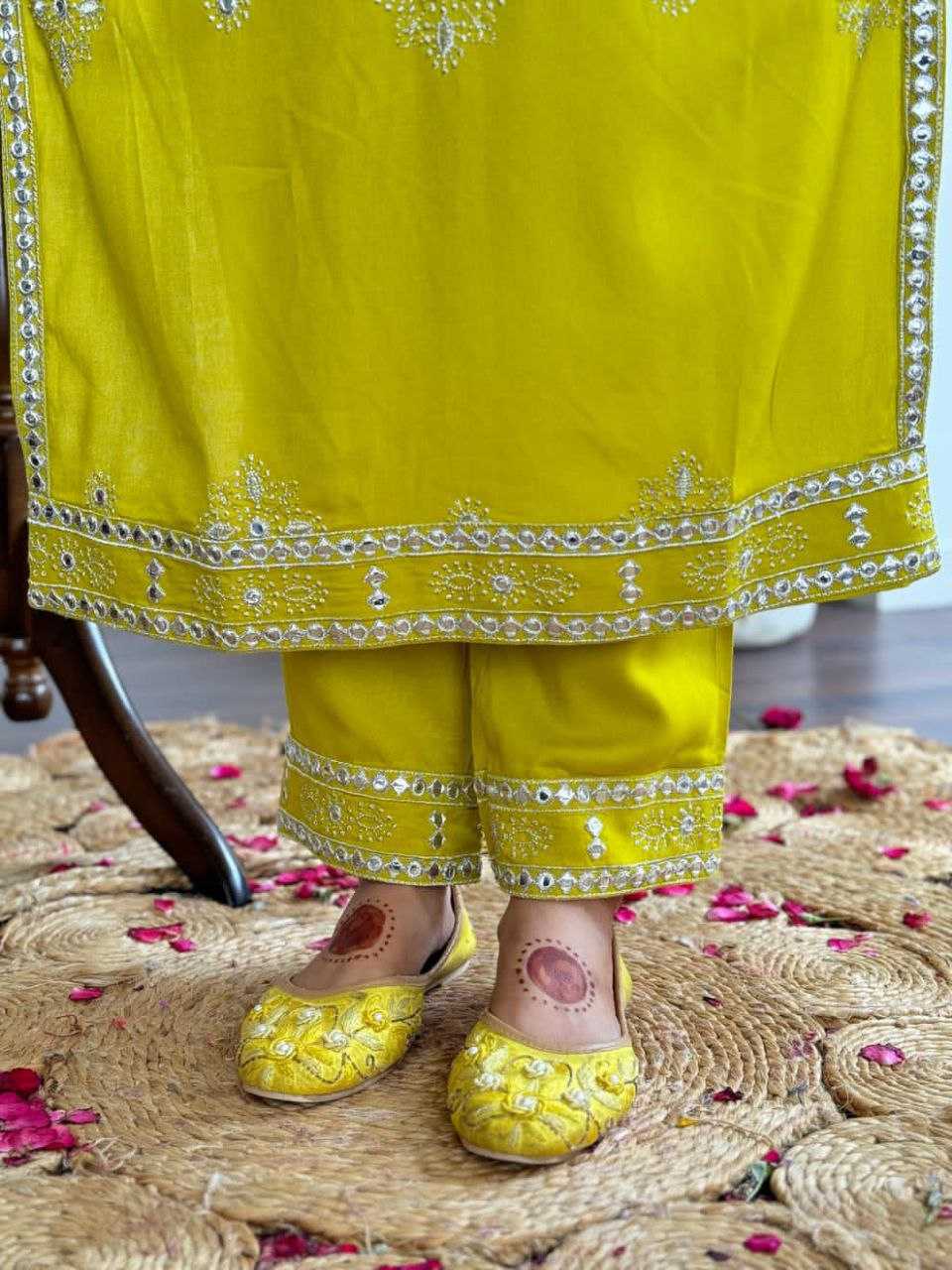 Ynf Cotton KESH495 Gotapati Suits & Dresses Wholesale Ladies Suits Printed Suits Embroidery Suits Manufacturer