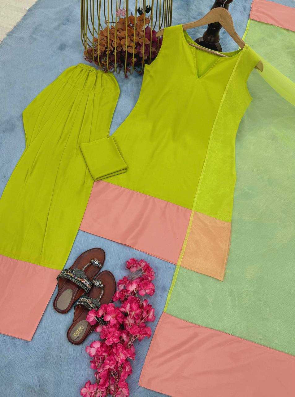 Ynf Crepe Silk RIN197 4663 Suits & Dresses Wedding Collections Festive Collections Wholesale Ladies Silk Suit Party wear suits Designer Suits Manufacturer