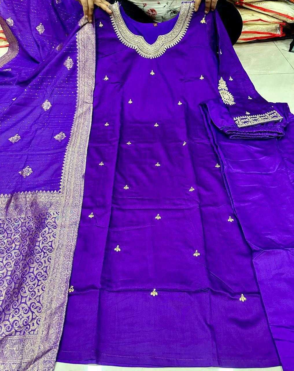Ynf Banana Silk RIN222 111 Kurti Wholesale Festive Kurtis Designer Kurtis Silk Kurtis Manufacturer