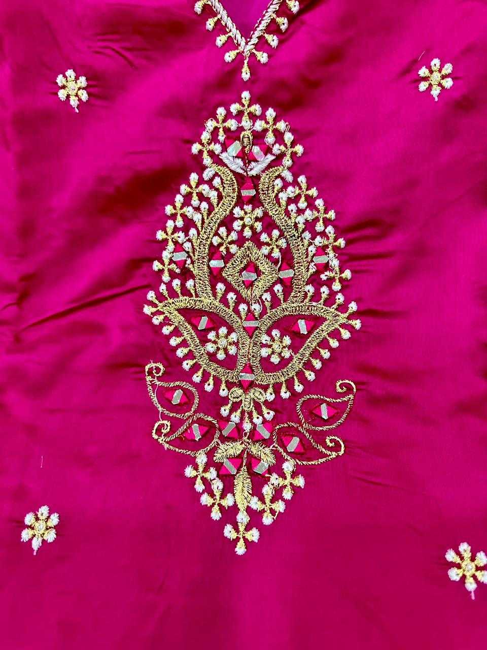 Ynf Banana Silk RIN222 LP1001 Kurti Wedding Collections Festive Collections Wholesale Party Wear Kurtis Designer Kurtis Silk Kurtis Manufacturer