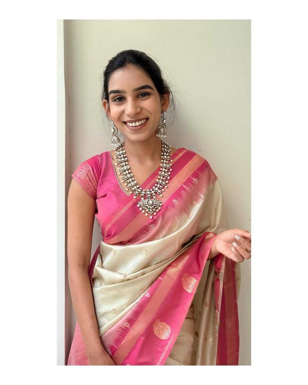 Ynf Banarasi Soft Silk RIN101 50206 Silk Sarees Festive Collections Wholesale Kerala Kasavu Sarees Gadwal Sarees Onam Collections Manufacturer