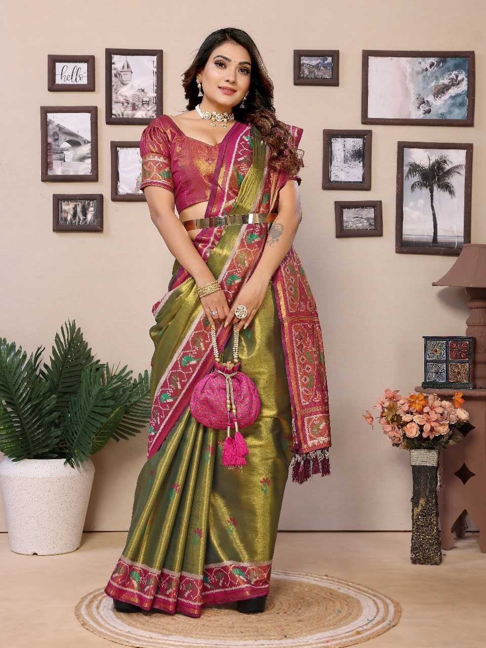 Ynf Banarasi Soft Silk RIN144 Surekha Silk Sarees Wedding Collections Festive Collections Wholesale Banarasi Silk Sarees Patola Sarees Designer Silk Sarees Manufacturer