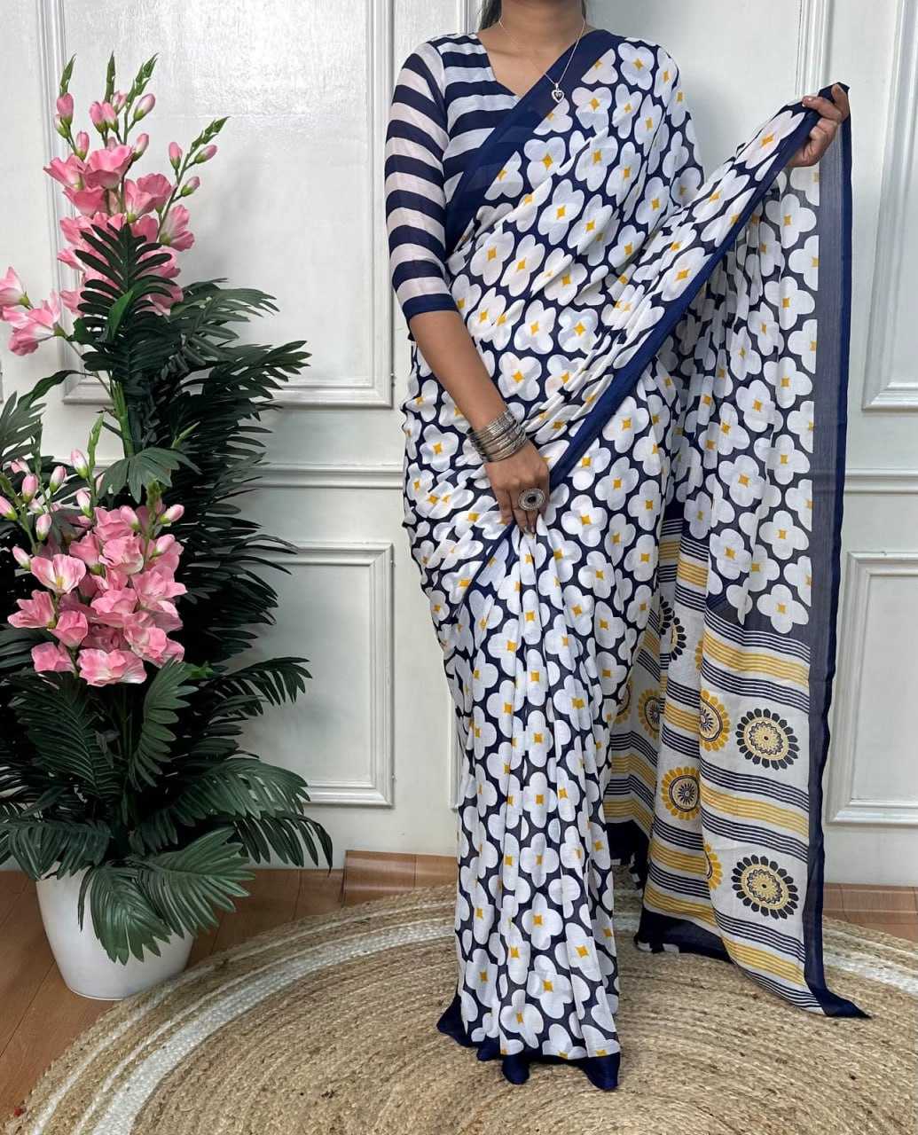 Ynf Chiffon RIN218 White Flower Sarees Wedding Collections Festive Collections Wholesale Chiffon Sarees Casual Sarees Sarees With Blouse Manufacturer
