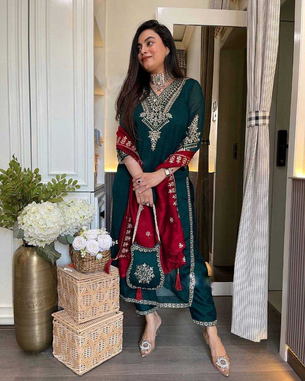 Ynf Chinon RIN232 79 Suits & Dresses Wholesale Party wear suits Designer Suits Manufacturer