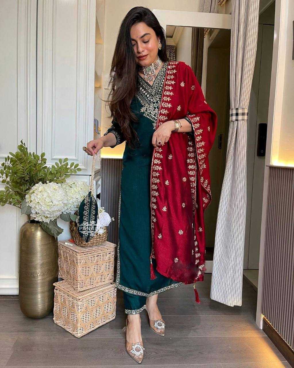 Ynf Chinon RIN232 79 Suits & Dresses Wholesale Party wear suits Designer Suits Manufacturer