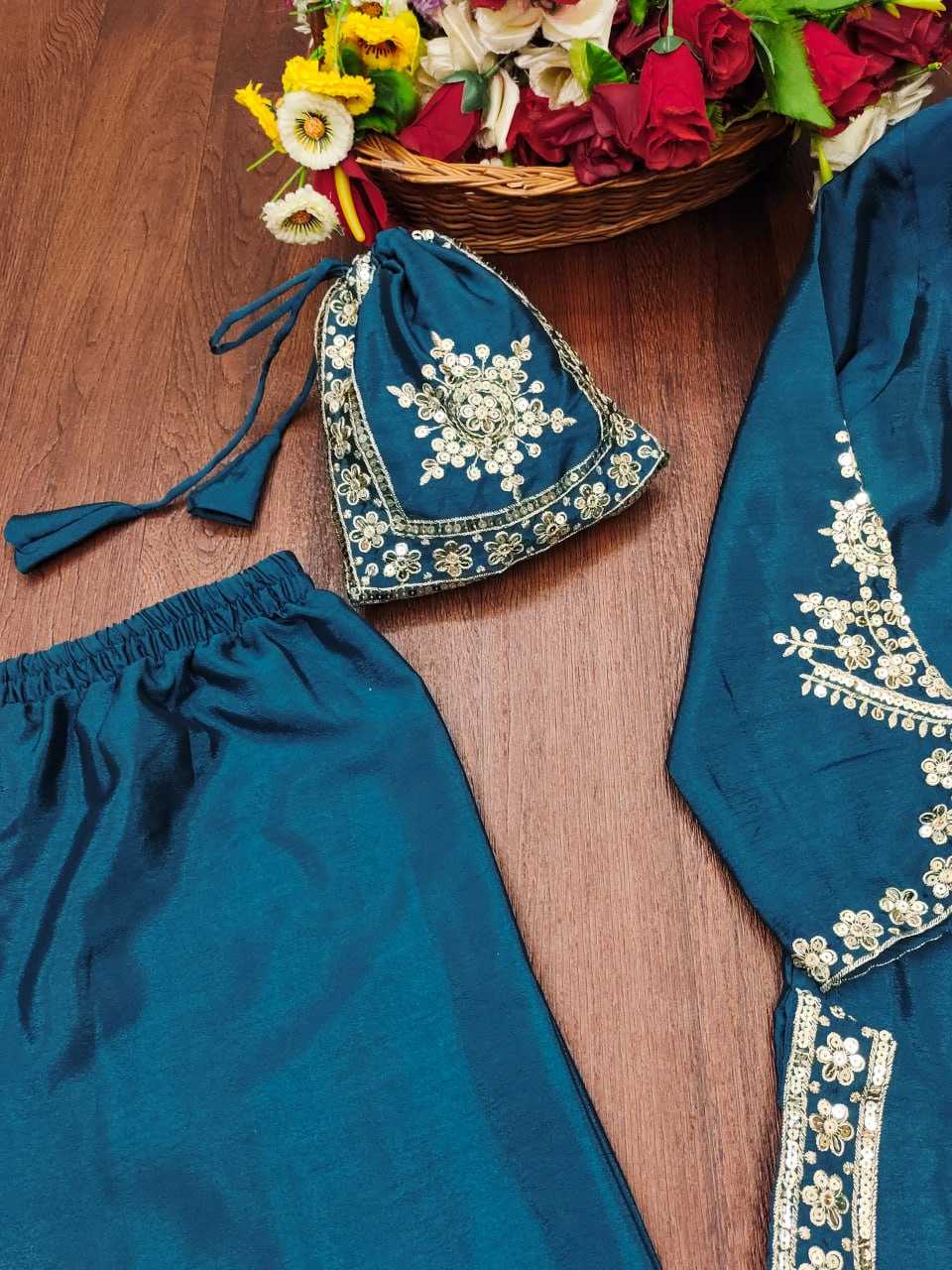 Ynf Chinon RIN232 79 Suits & Dresses Wholesale Party wear suits Designer Suits Manufacturer
