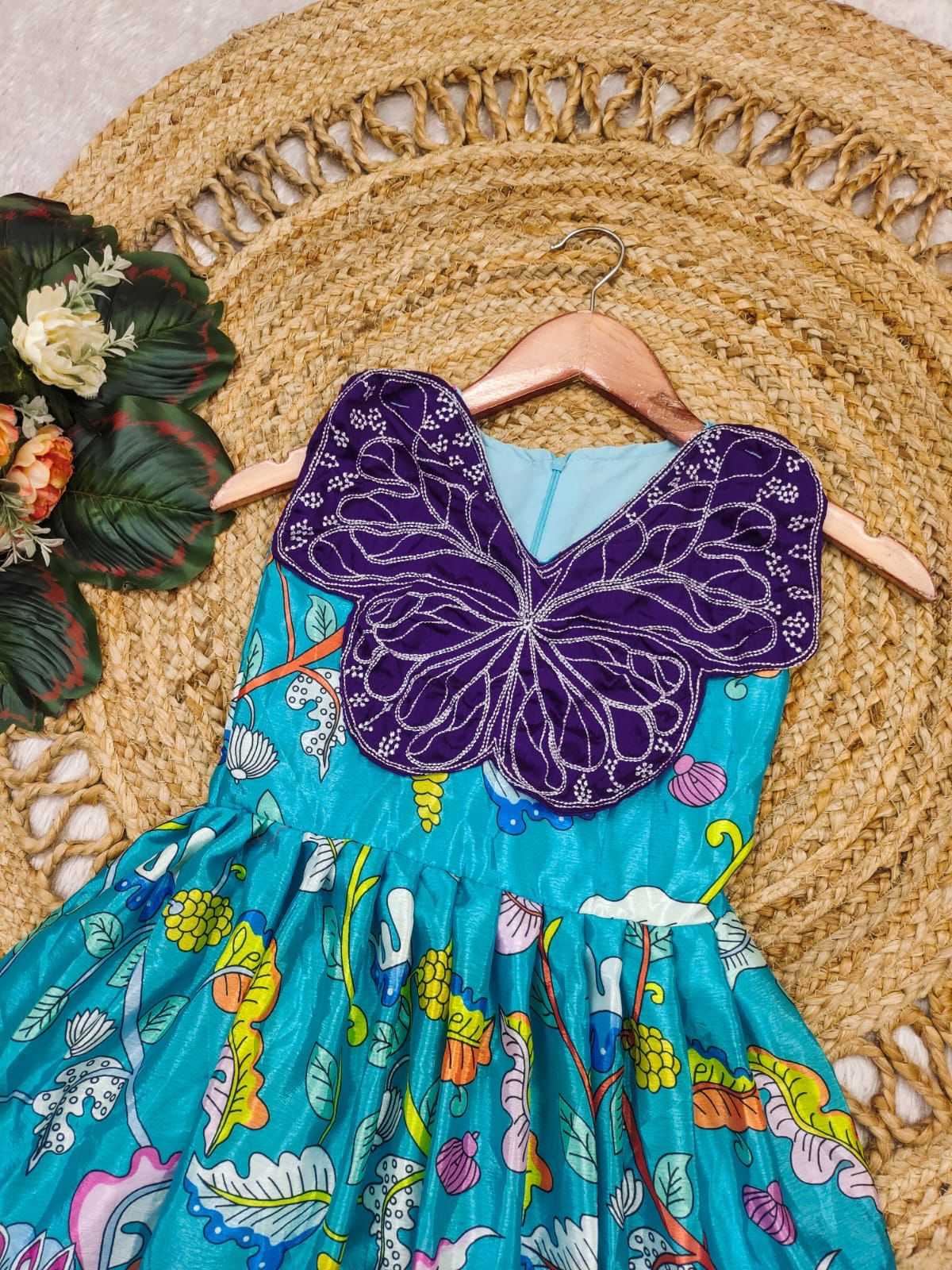 Ynf Chinon Silk KESH493 Siqwons Kids Wear Wholesale Kids Gown Kids Ethnic Gowns Manufacturer