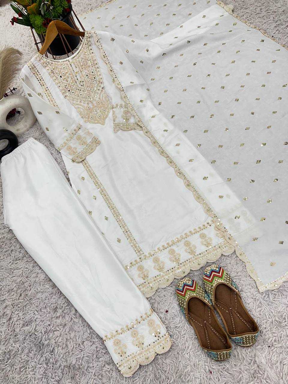 Ynf Chinon Silk KESH499 5001 Suits & Dresses Wholesale Ladies Suits Embroidery Suits Party wear suits Manufacturer