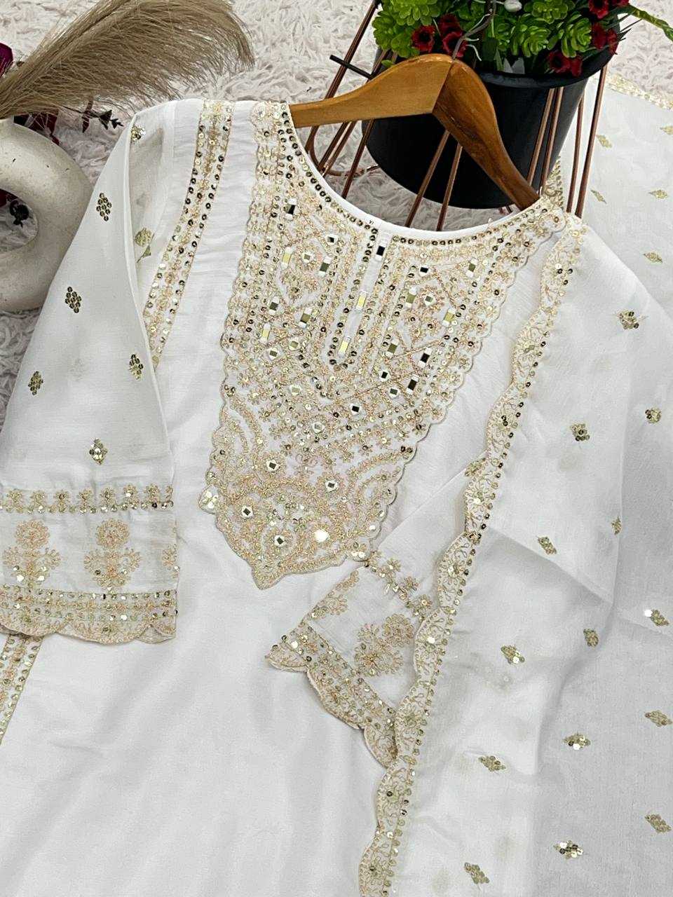 Ynf Chinon Silk KESH499 5001 Suits & Dresses Wholesale Ladies Suits Embroidery Suits Party wear suits Manufacturer