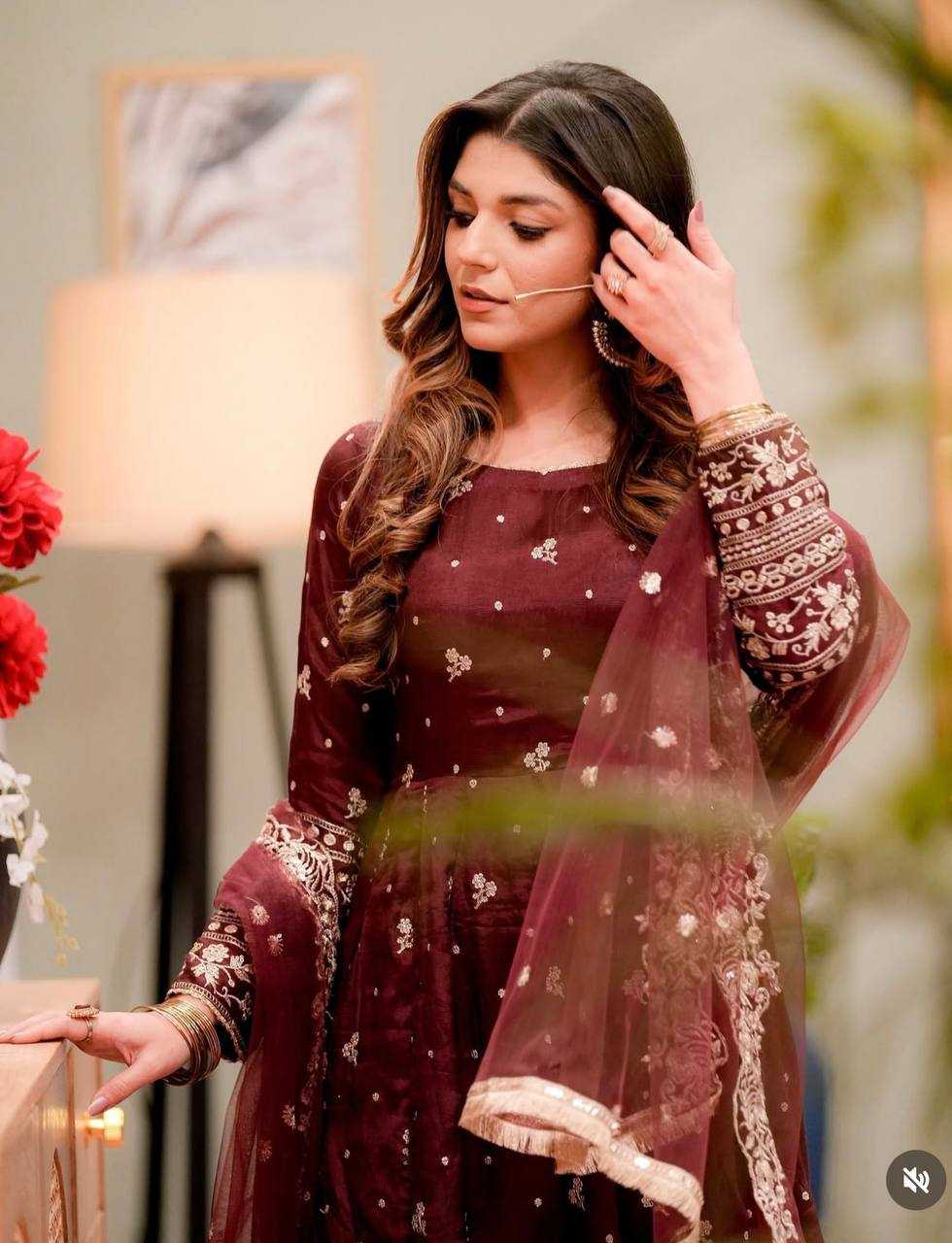 Ynf Chinon Silk KESH506 131 Gowns Wholesale Fancy Gowns Embroidery Gowns Designer Gowns Manufacturer