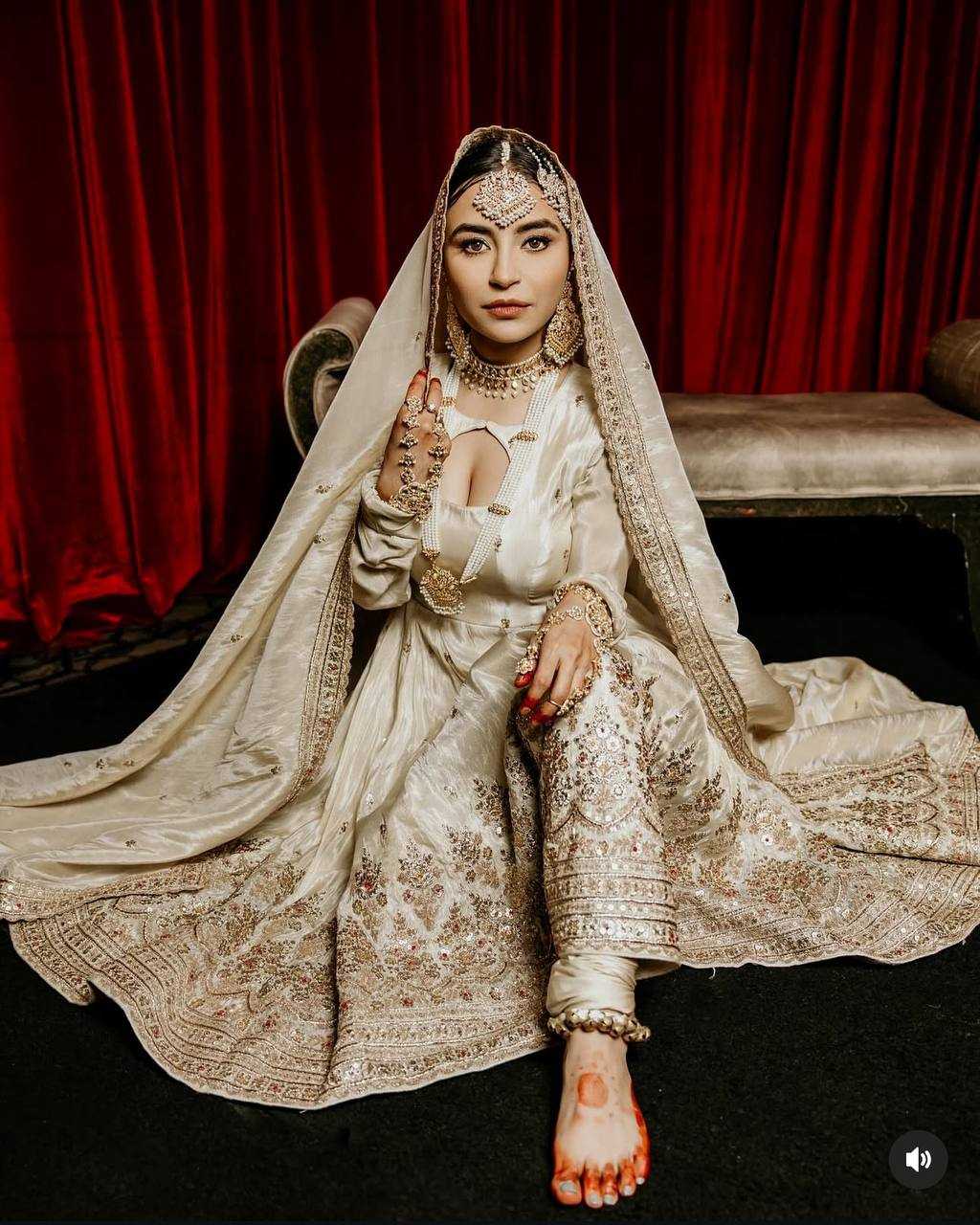 Ynf Chinon Silk KESH506 136 Gowns Wholesale Fancy Gowns Embroidery Gowns Designer Gowns Manufacturer