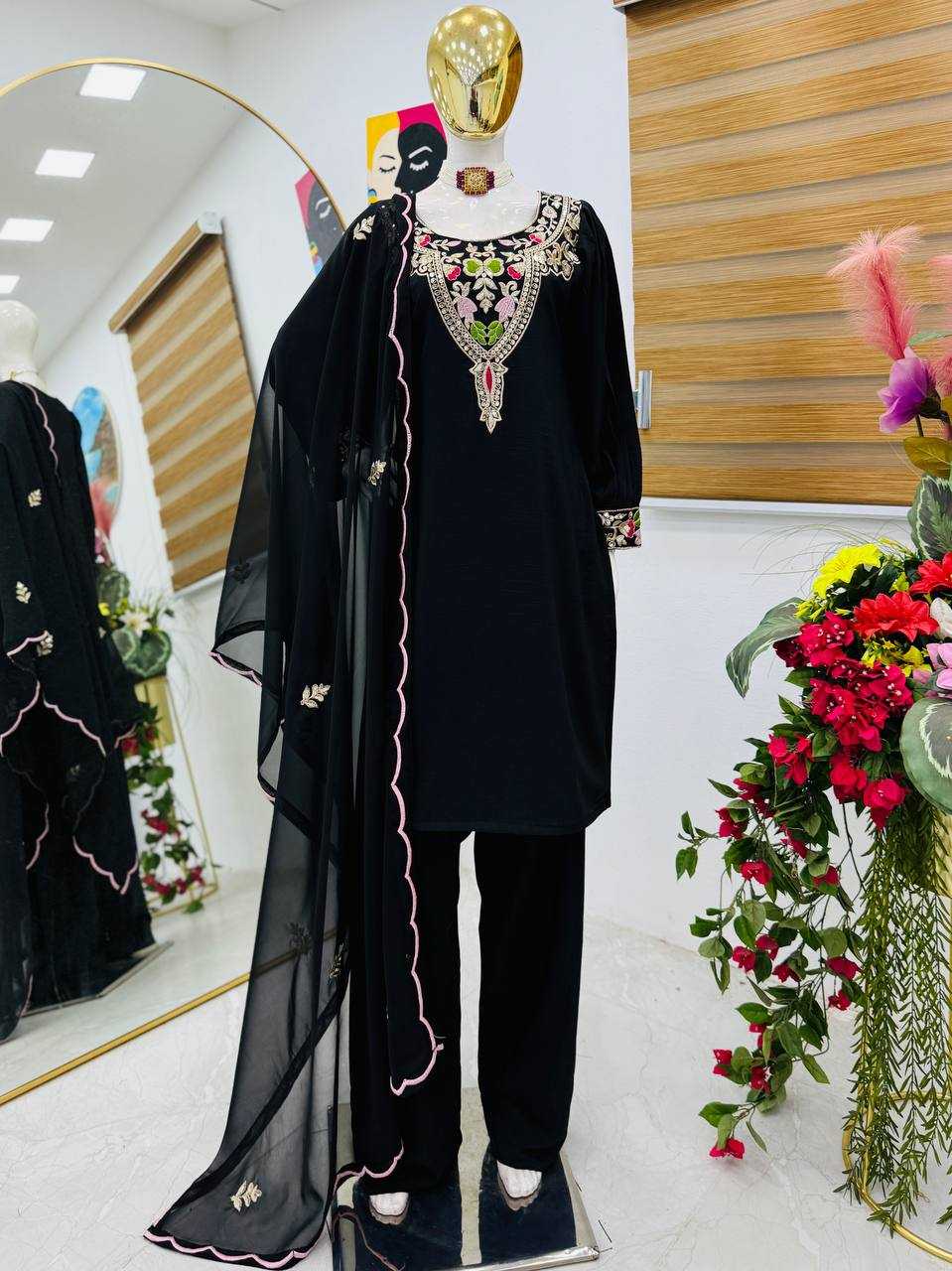 Ynf Cotton KESH158 9283 Suits & Dresses Wedding Collections Festive Collections Wholesale Embroidery Suits Cotton Suits Palazzo Suit Manufacturer