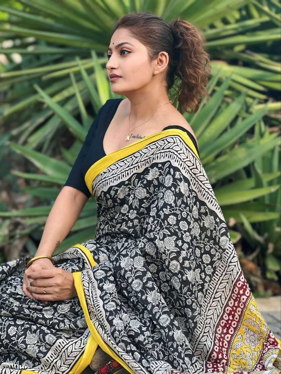 Ynf Cotton KESH488 Floral Printed Cotton Sarees Wedding Collections Festive Collections Wholesale Printed Sarees Traditional Sarees Cotton Sarees Manufacturer