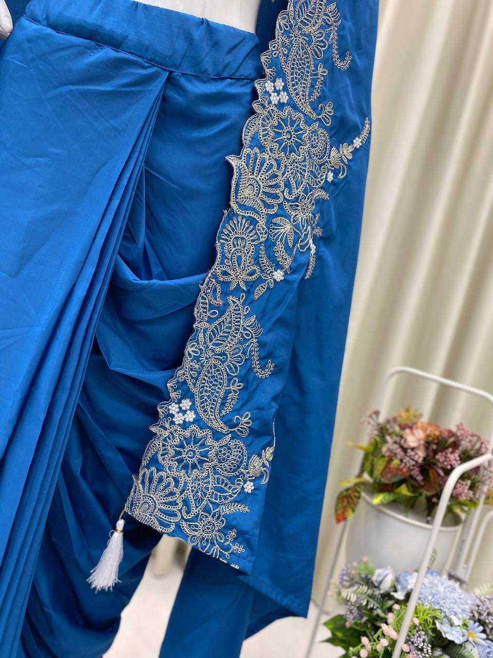 Ynf Crepe RIN110 365 Gowns Wholesale Embroidery Gowns Party Wear Gowns Designer Gowns Indo-Western Gowns Lace Gowns Manufacturer